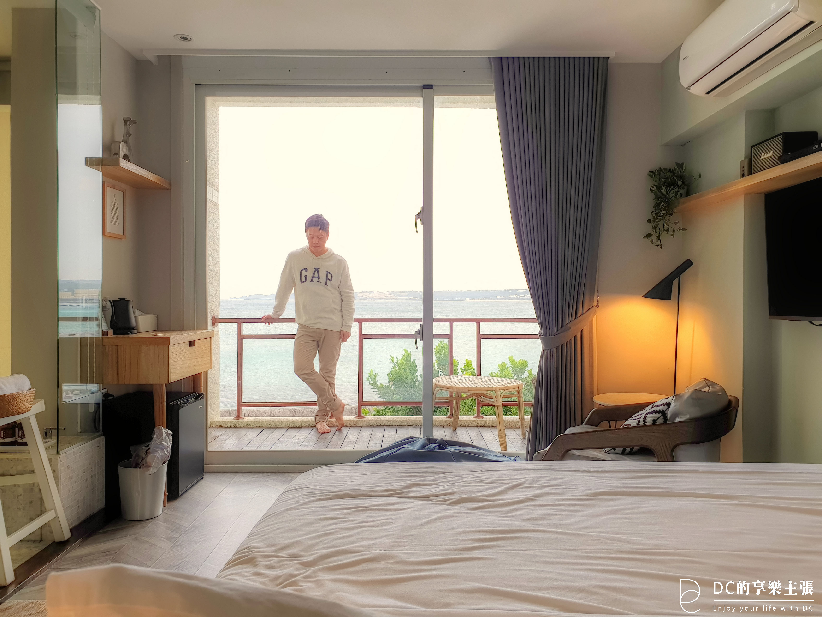 住在墾丁南灣海景浴缸迷路小章魚小旅館il Piccolo Polpo Hotel Dc的享樂主張